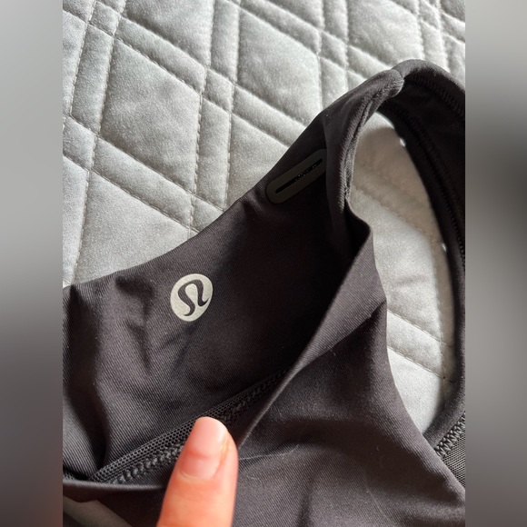 Lululemon Final Lap tanktop - Picture 4 of 4